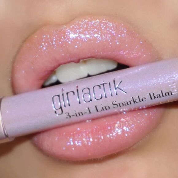 NWT girlactik 3-in-1 Lip Sparkle Balm - Periwinkle - Picture 2 of 5